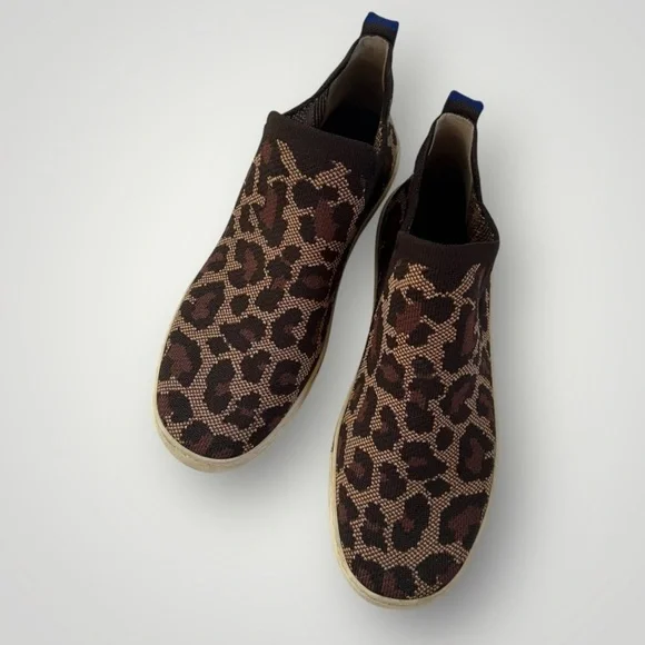 - Rothy’s Wildcat Chelsea ankle knitted boot - Picture 2 of 9